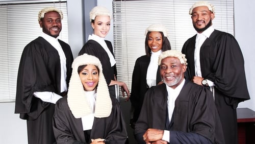 Castle and Castle 1. Sezon 2. Bölüm