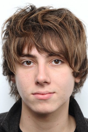 Alexander Arnold tüm dizileri dizigom'da