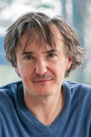 Dylan Moran tüm dizileri dizigom'da