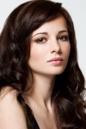 Ashley Rickards tüm dizileri dizigom'da