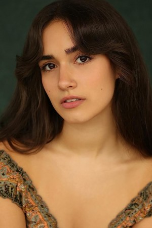 Asha Banks tüm dizileri dizigom'da